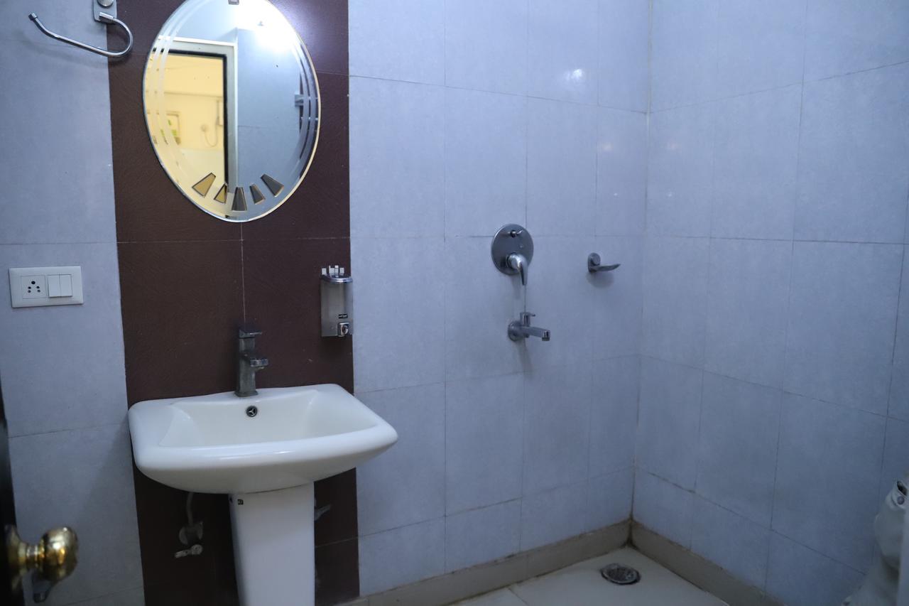Airport Hotel Aerocity Inn New Delhi Ngoại thất bức ảnh